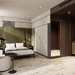 Novotel Center Hotel 4*