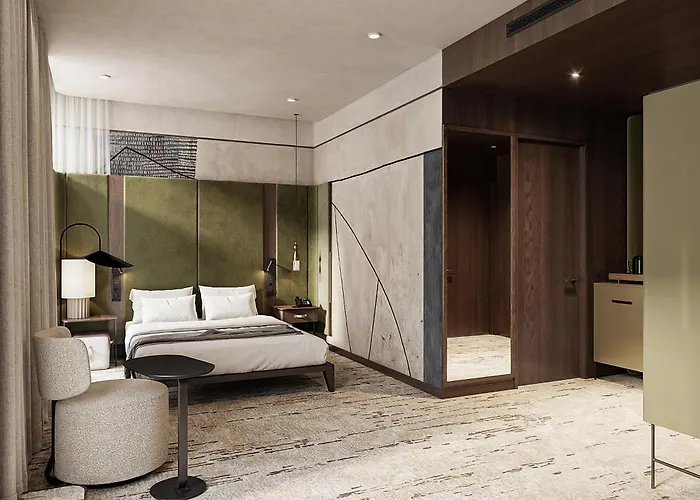 Novotel Center Hotel 4*